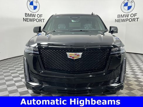 Used 2024 Cadillac Escalade Sport w/ Touring Package image 5