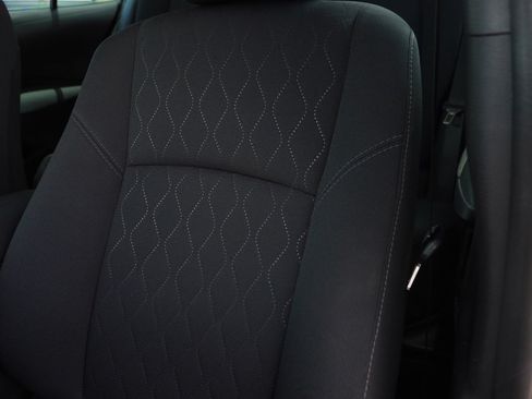 Used 2025 Toyota Corolla LE w/ Convenience Package FWD image 18