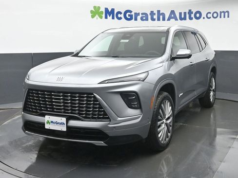 New 2026 Buick Enclave Avenir w/ Super Cruise Package FWD image 17