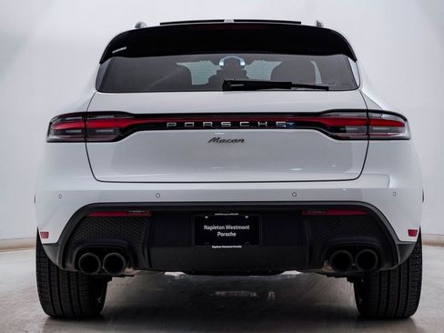 Certified 2025 Porsche Macan image 10