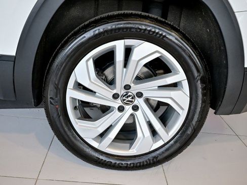 Used 2022 Volkswagen Atlas SE image 46