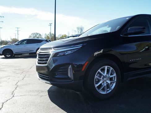 Used 2023 Chevrolet Equinox LT w/ Driver Convenience Package image 10