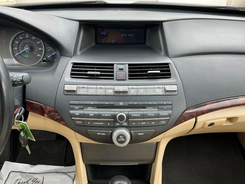 Used 2010 Honda Crosstour EX-L image 19