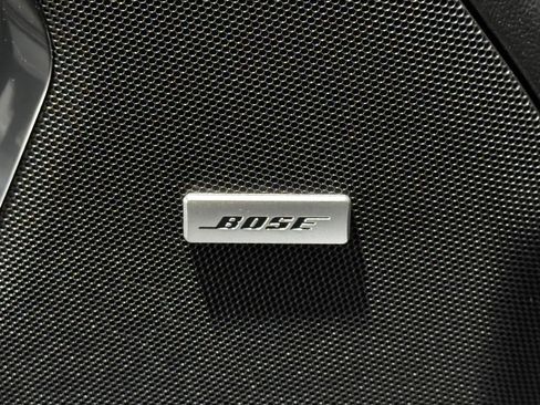 Used 2023 Chevrolet Suburban Premier image 34