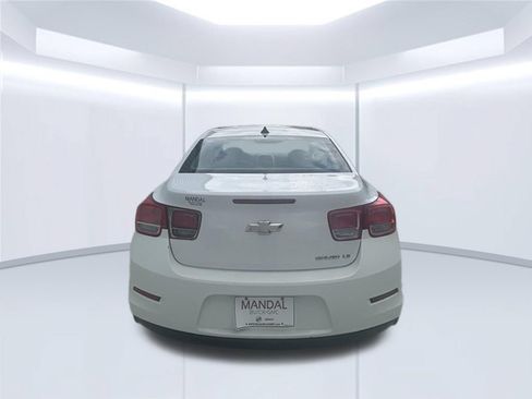 Used 2014 Chevrolet Malibu LS FWD image 4