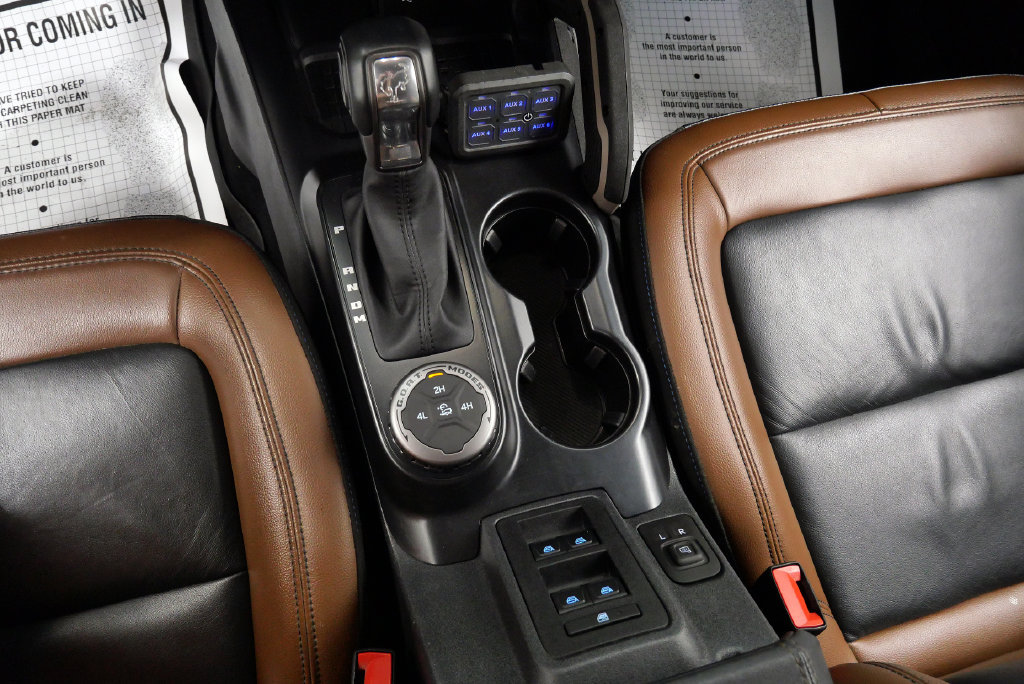 Used 2024 Ford Bronco Outer Banks AWD/4WD image 30