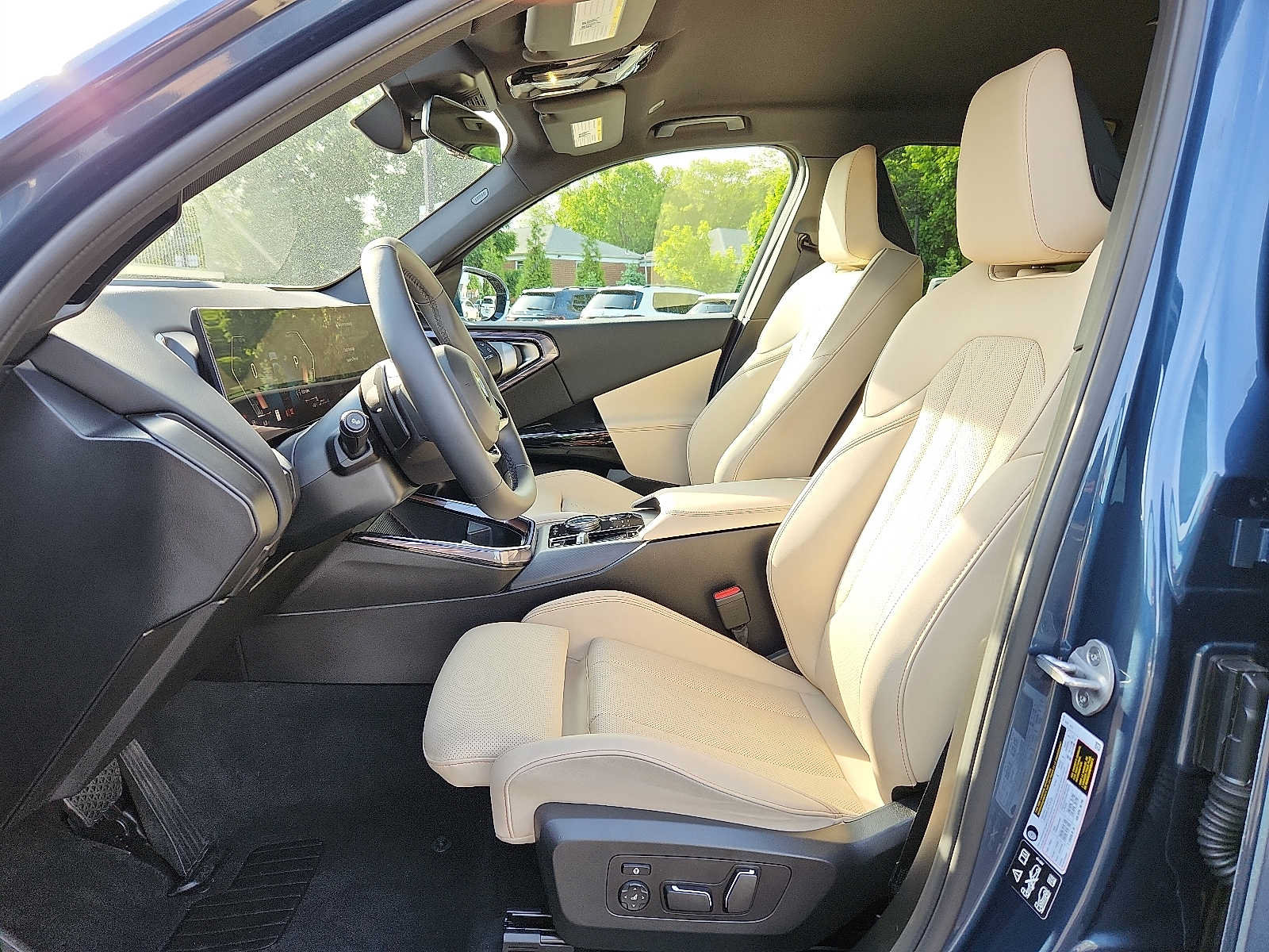 Used 2026 BMW X3 xDrive30i w/ Convenience Package AWD/4WD image 13