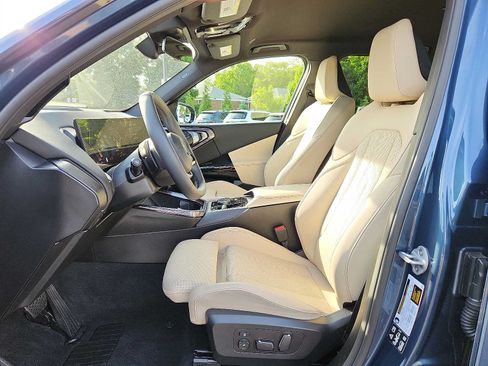 Used 2026 BMW X3 xDrive30i w/ Convenience Package AWD/4WD image 13