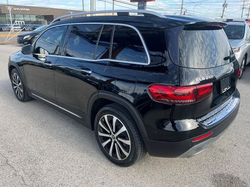 Used 2020 Mercedes-Benz GLB 250 GLB 250 4MATIC w/ Premium Package image 3