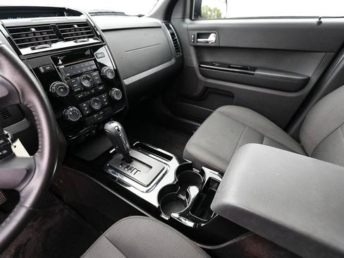 Used 2010 Ford Escape XLT AWD/4WD image 19