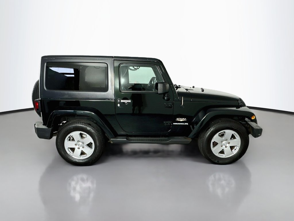 Used 2012 Jeep Wrangler Sahara w/ Connectivity Group AWD/4WD image 8