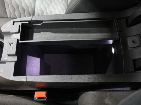 Used 2020 Chevrolet Equinox LT image 31