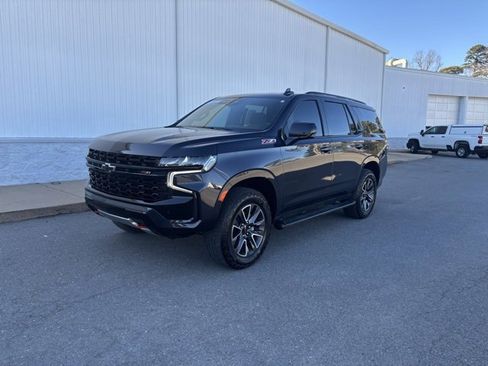 Certified 2024 Chevrolet Tahoe Z71 w/ Luxury Package image 8