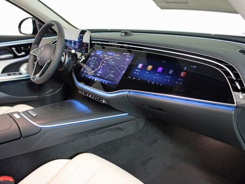 New 2026 Mercedes-Benz E 350 4MATIC Sedan image 30