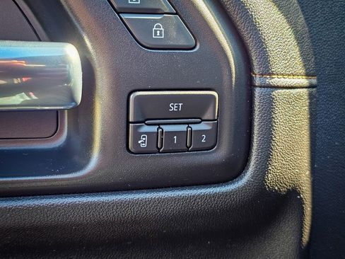 Used 2020 GMC Sierra 1500 AT4 w/ AT4 Premium Package image 11