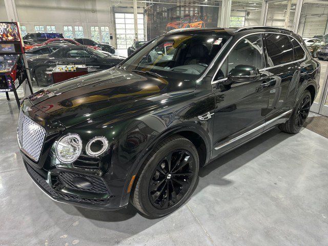 Used 2017 Bentley Bentayga AWD/4WD image 12