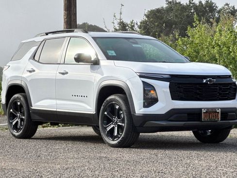 New 2026 Chevrolet Equinox LT image 2