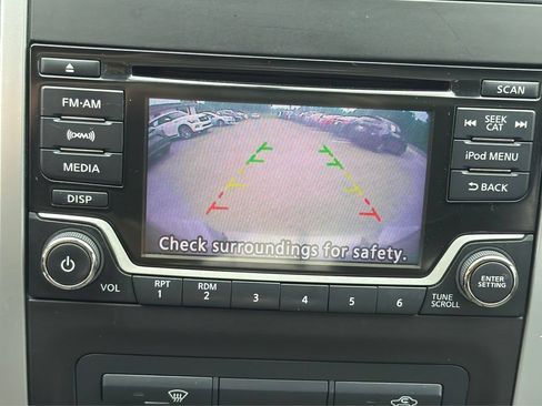 Used 2018 Nissan Frontier SV RWD image 28