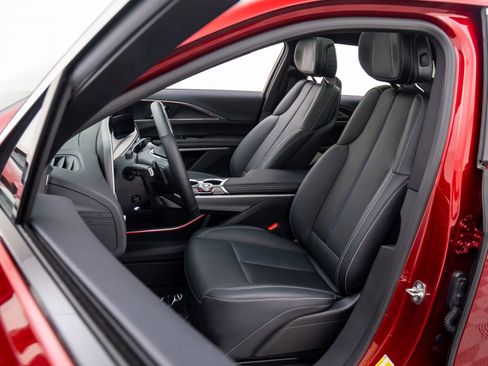 Certified 2024 Cadillac Lyriq Luxury w/ LPO, Floor Liner Package image 20