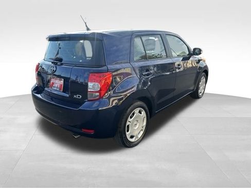 Used 2013 Scion xD image 17