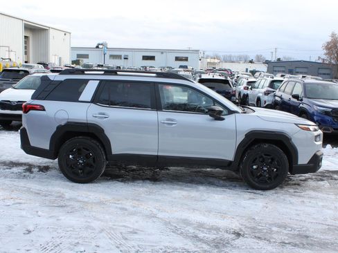 Used 2026 Subaru Outback Limited w/ Premium/Limited Plus Package image 4