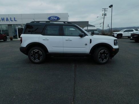 New 2025 Ford Bronco Sport Outer Banks w/ Outer Banks Tech Package+ image 10