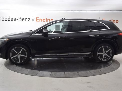 Used 2023 Mercedes-Benz EQS 580 4MATIC SUV image 3