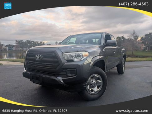 Used 2016 Toyota Tacoma SR image 1