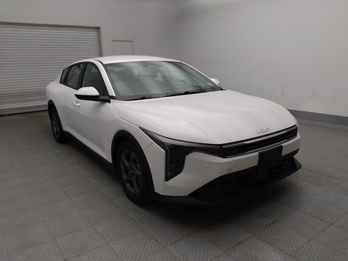 Used 2025 Kia K4 FWD image 13
