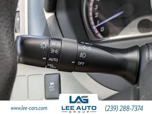 Used 2014 Toyota Venza LE FWD image 23