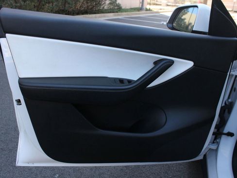 Used 2021 Tesla Model Y Performance AWD/4WD image 15