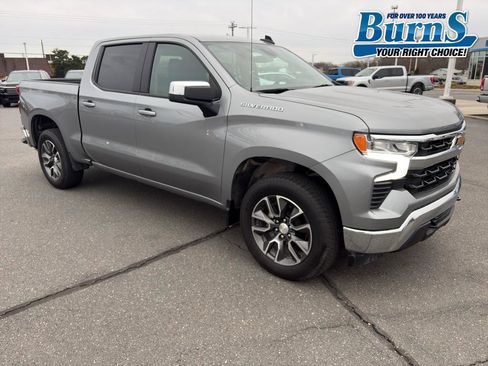 Used 2024 Chevrolet Silverado 1500 LT image 1