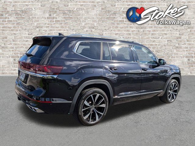 Certified 2026 Volkswagen Atlas SEL Premium R-Line AWD/4WD image 4