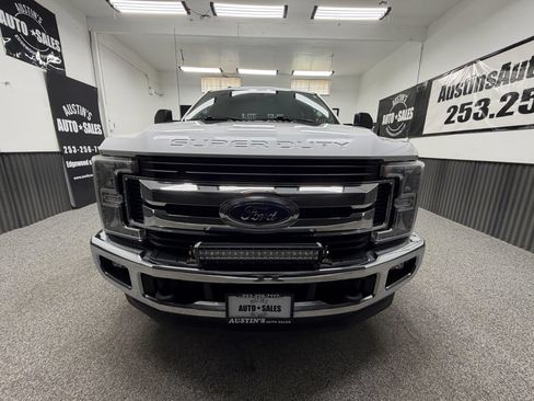 Used 2017 Ford F350 XLT w/ XLT Value Package AWD/4WD image 5