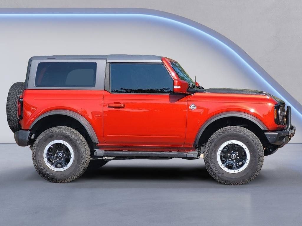 Used 2023 Ford Bronco Outer Banks w/ Sasquatch Package AWD/4WD image 4
