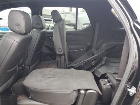 Used 2023 Chevrolet Traverse High Country w/ LPO, Floor Liner Package AWD/4WD image 27