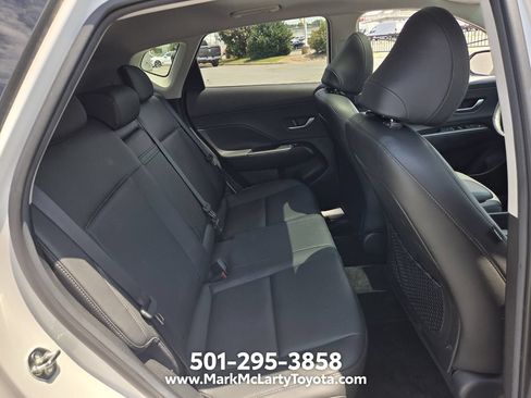 Used 2025 Hyundai Kona Limited AWD/4WD image 14
