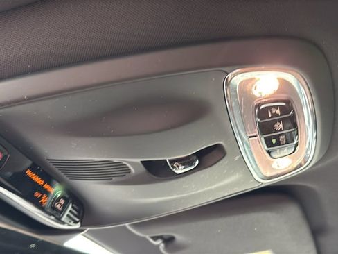 Used 2022 Volvo V60 T5 Cross Country AWD/4WD image 22