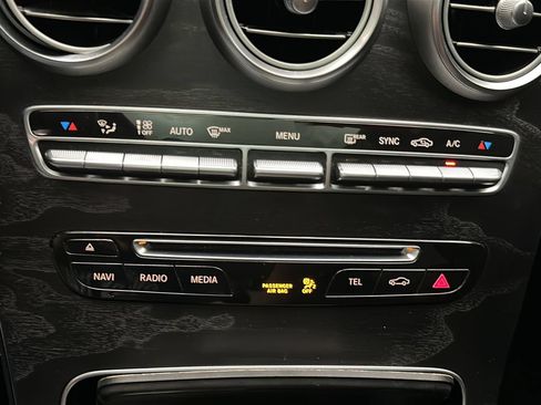 Used 2016 Mercedes-Benz GLC 300 4MATIC image 31