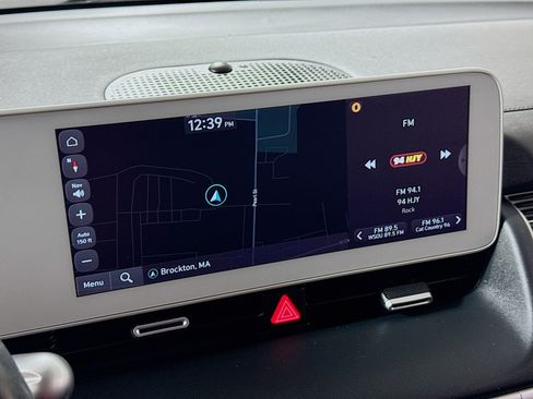 Used 2024 Hyundai Ioniq 5 SEL image 2