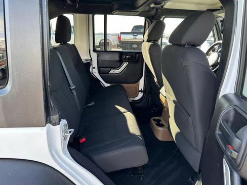 Used 2015 Jeep Wrangler Unlimited Rubicon w/ Max Tow Package image 22