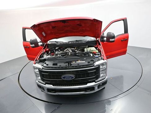 New 2026 Ford F250 XL w/ XL Chrome Package RWD image 34