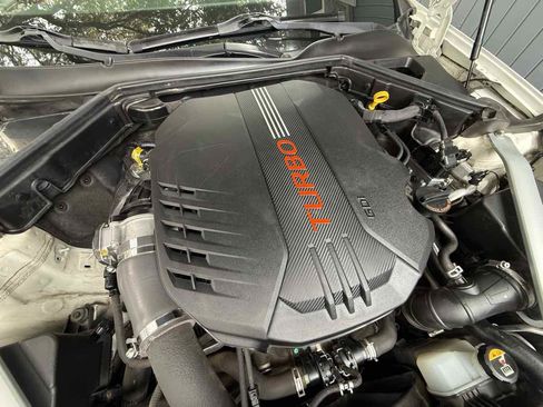 Used 2018 Kia Stinger GT1 image 27