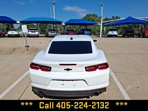 Used 2019 Chevrolet Camaro LT RWD image 8