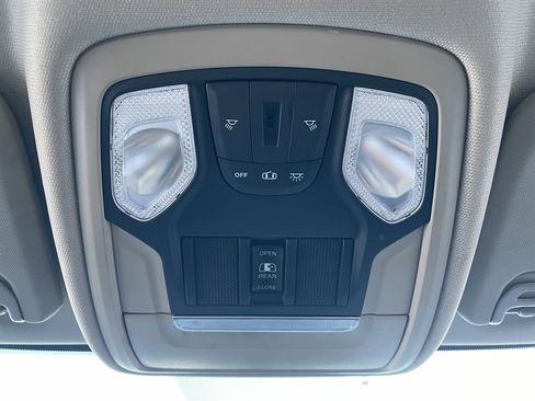 Used 2020 RAM 3500 Tradesman image 34