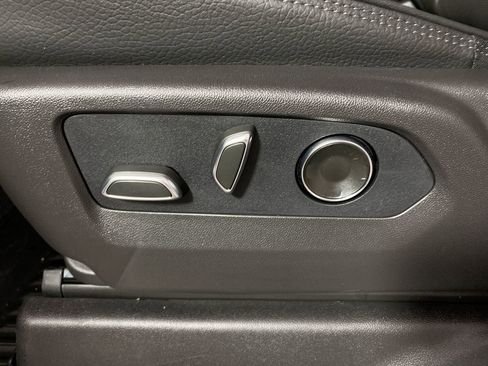 New 2026 GMC Sierra 3500 Denali w/ Denali Reserve Package image 12