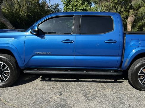 Used 2016 Toyota Tacoma 4x4 Double Cab image 35