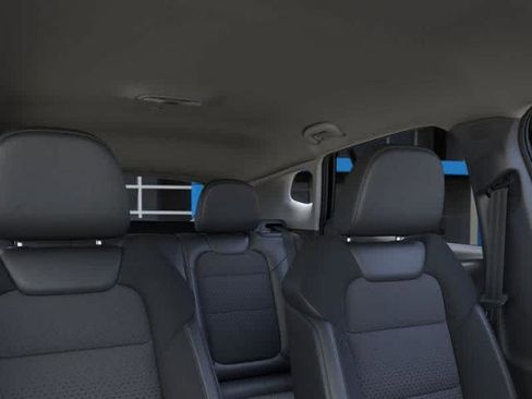 New 2025 Chevrolet Trax LT w/ LT Convenience Package image 24