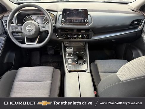 Used 2023 Nissan Rogue SV FWD image 11