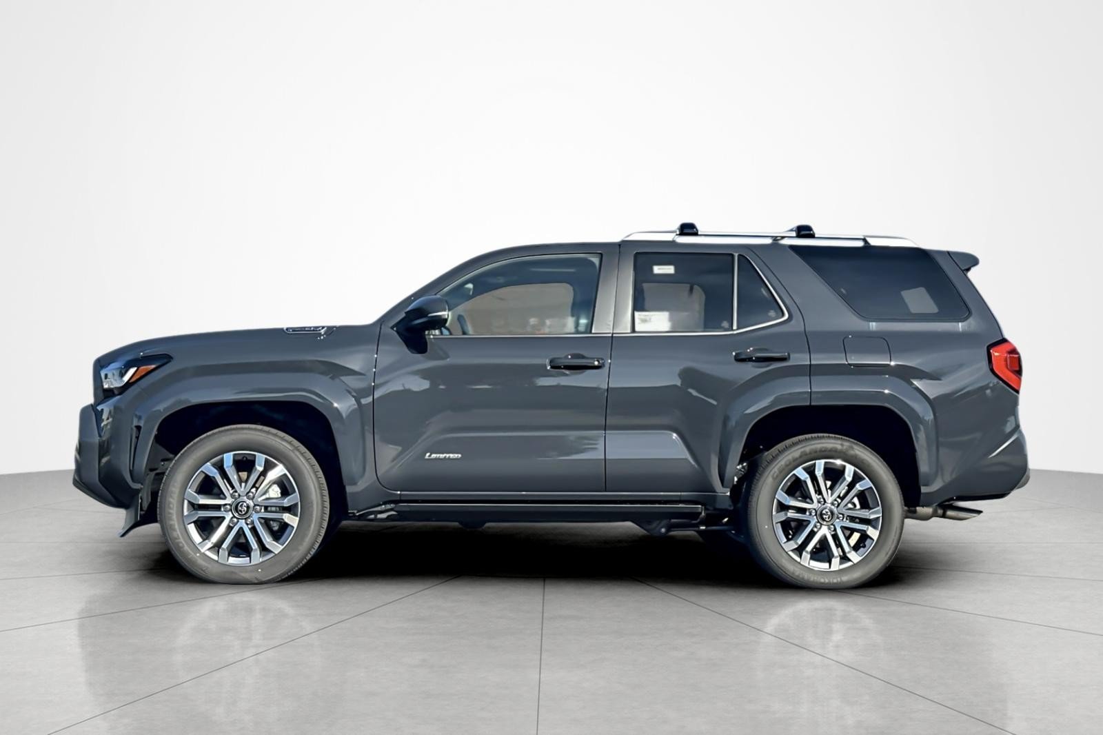 New 2026 Toyota 4Runner Limited w/ Tow Technology Package AWD/4WD image 2